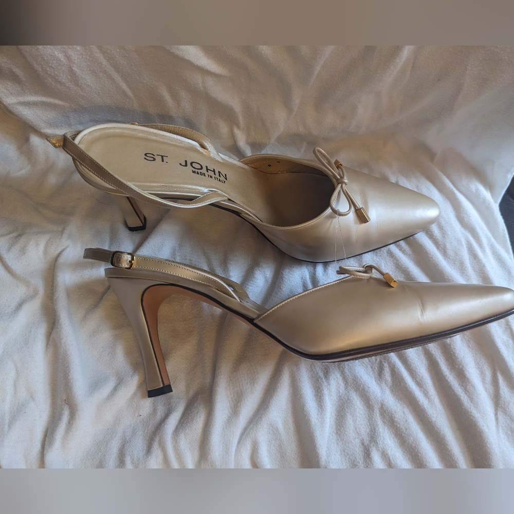 St. John Shoes - Picture 2 of 4